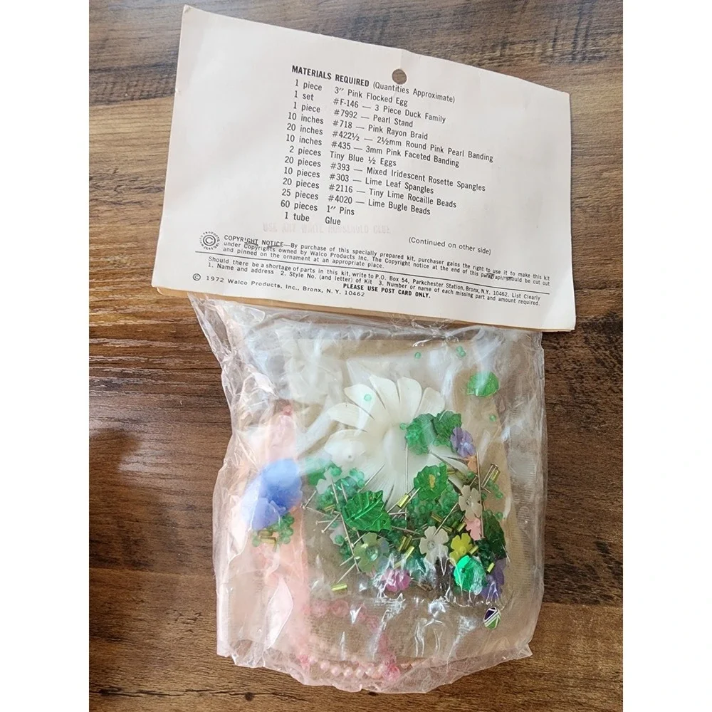 Vintage Panorama Egg Ornament Kit Rose Garden Diorama Pink Retro Unopened New